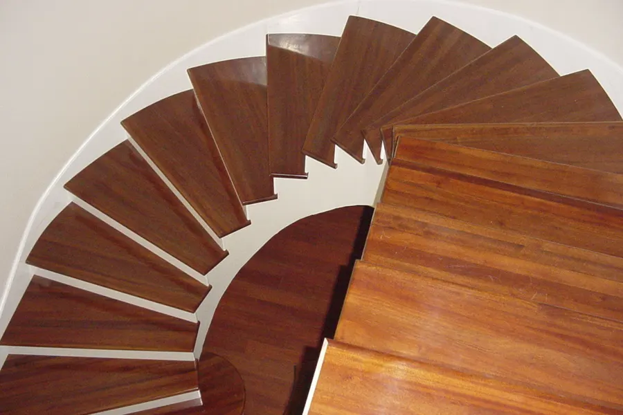 escaleras-forradas-madera Escaleras forradas de madera